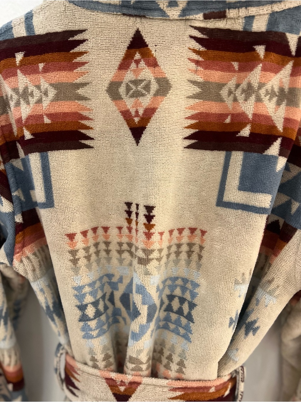Pendleton Robe Wyeth Trail - Picture 5 of 7
